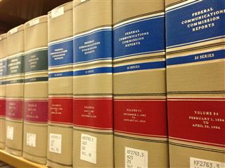 law-books-291683_1920 (Mobile)